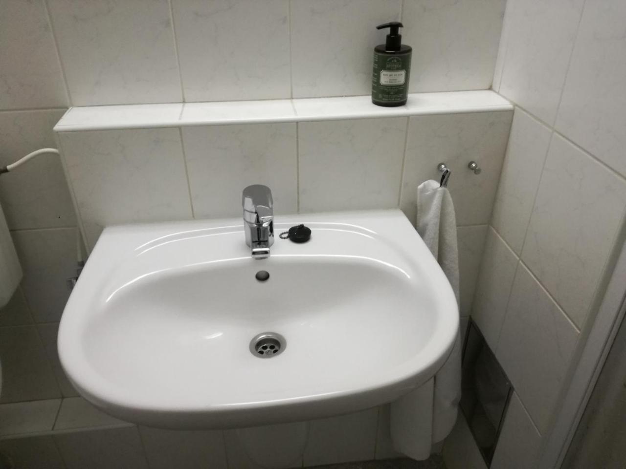 Hotel Hlaska Zlenice Quarto foto